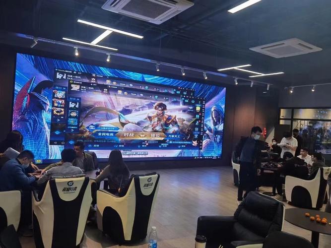 与防守端的